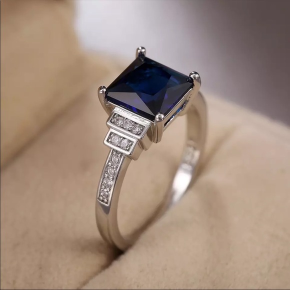 New Blue Princess Cut Sapphire 925 Silver Ring - Picture 4 of 6